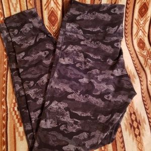 Reebok high waisted camo leggings
